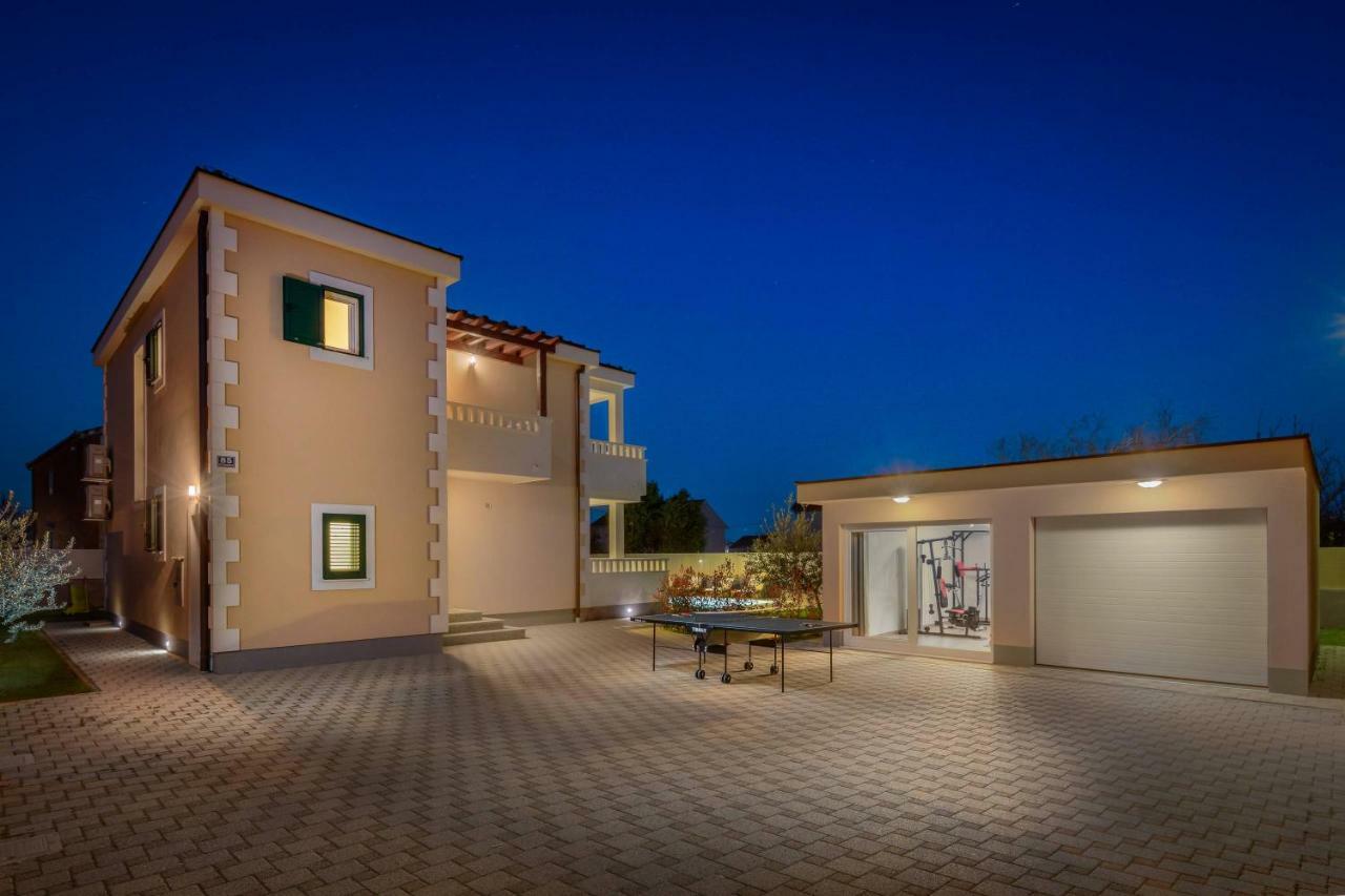 Villa Rosa Ventorum With Private Pool Near Split Kastela Bagian luar foto