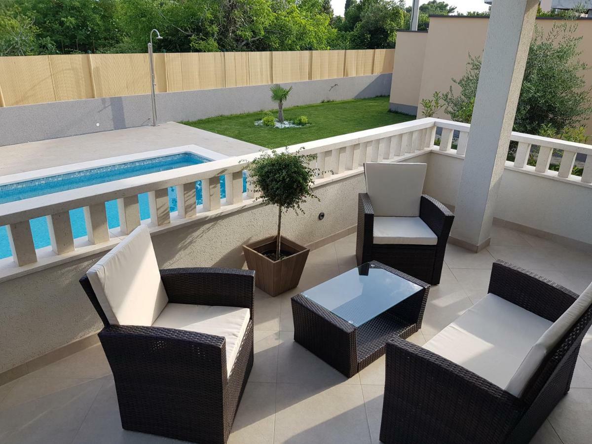 Villa Rosa Ventorum With Private Pool Near Split Kastela Bagian luar foto