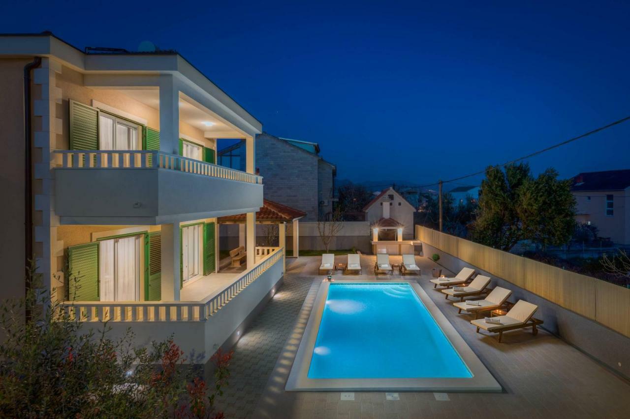 Villa Rosa Ventorum With Private Pool Near Split Kastela Bagian luar foto