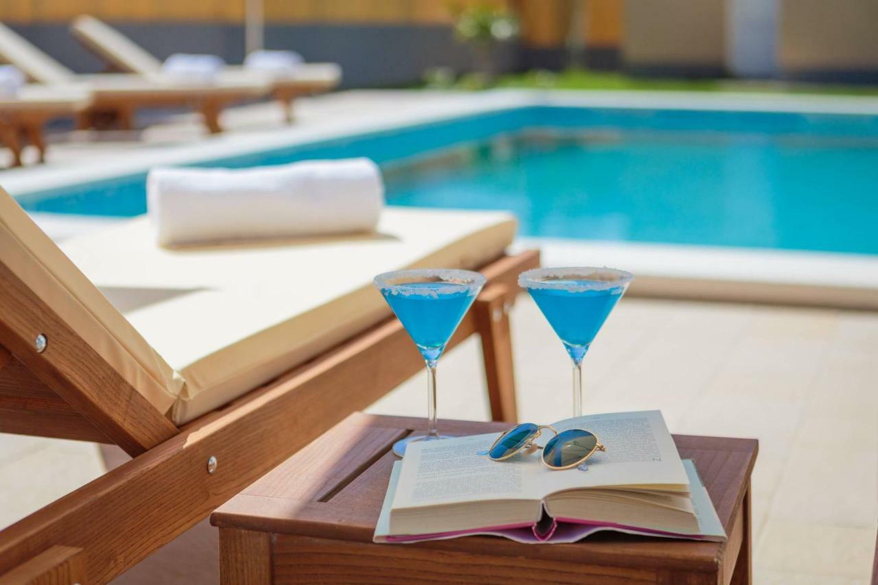 Villa Rosa Ventorum With Private Pool Near Split Kastela Bagian luar foto